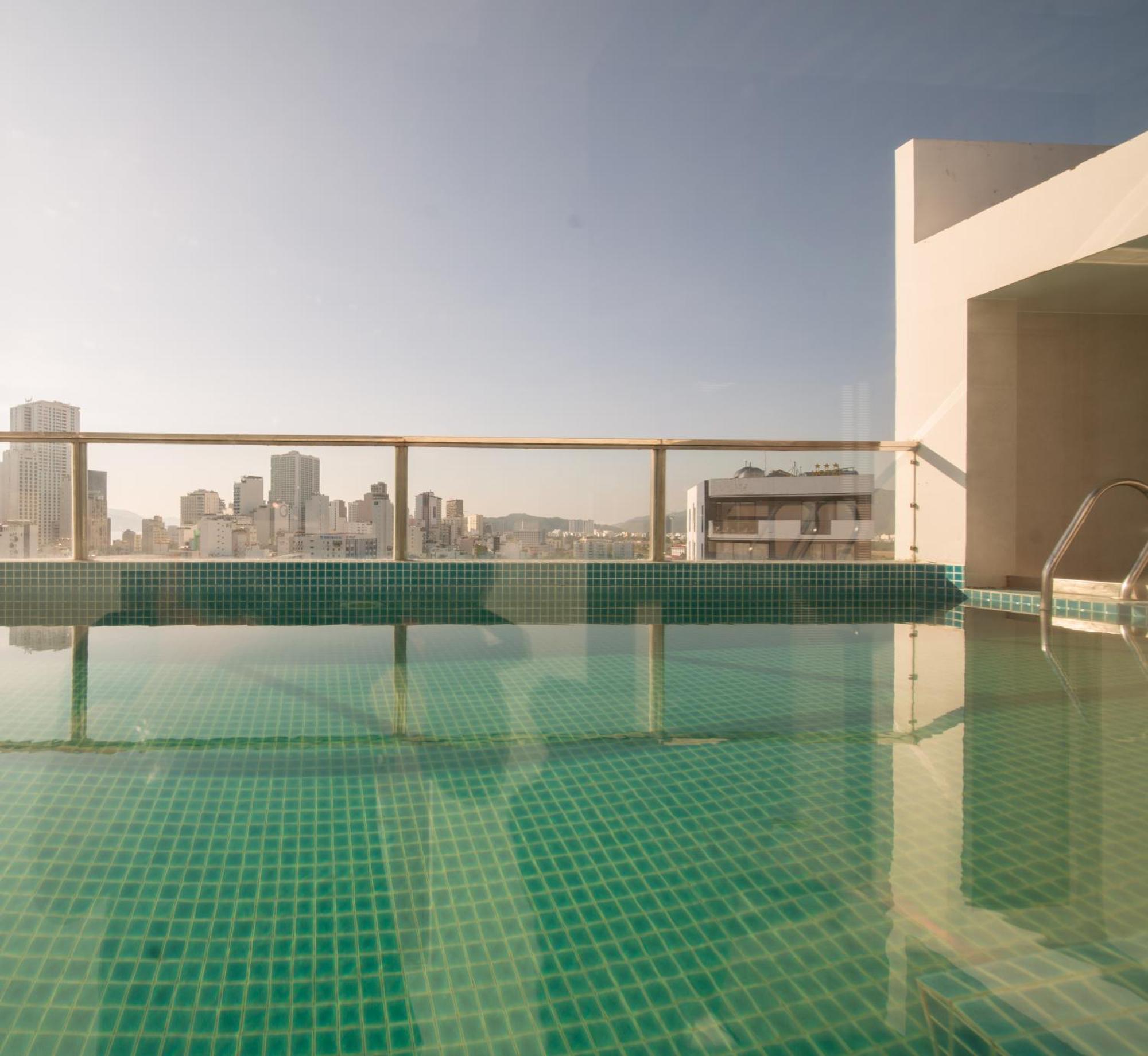 Seven Seas Hotel Nha Trang Exterior photo